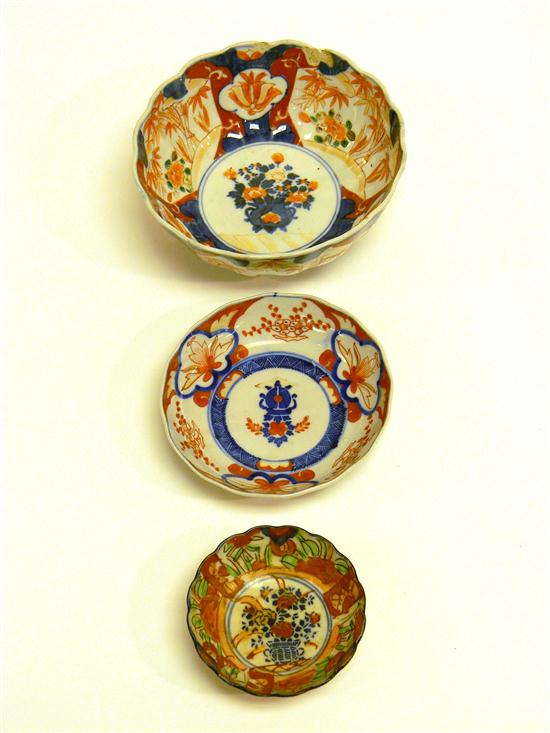 Appraisal: Three pieces of Japanese Imari porcelain late th early th