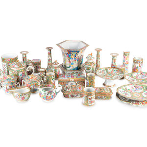 Appraisal: An Assorted Collection of Chinese Famille Rose Porcelain TH TH