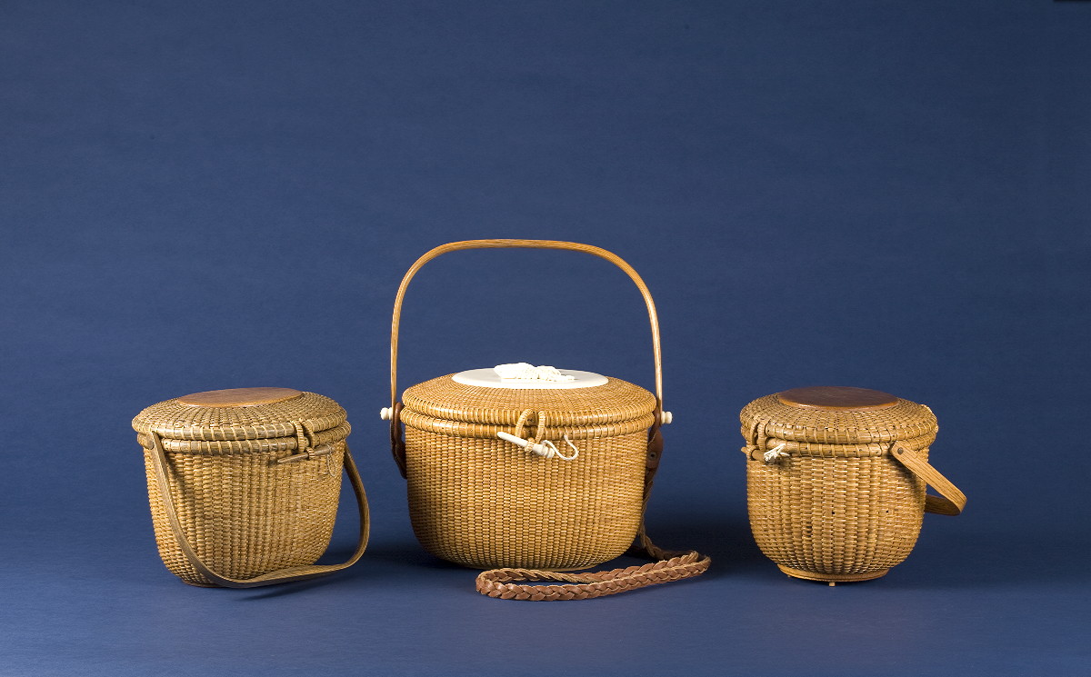 Appraisal: EARLY JOSE FORMOSA REYES NANTUCKET PURSE BASKET WITH WARM PATINA