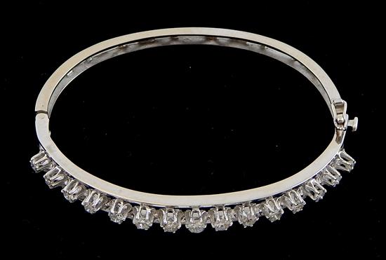 Appraisal: JEWELRY Diamond bangle bracelet stamped and tested K white gold