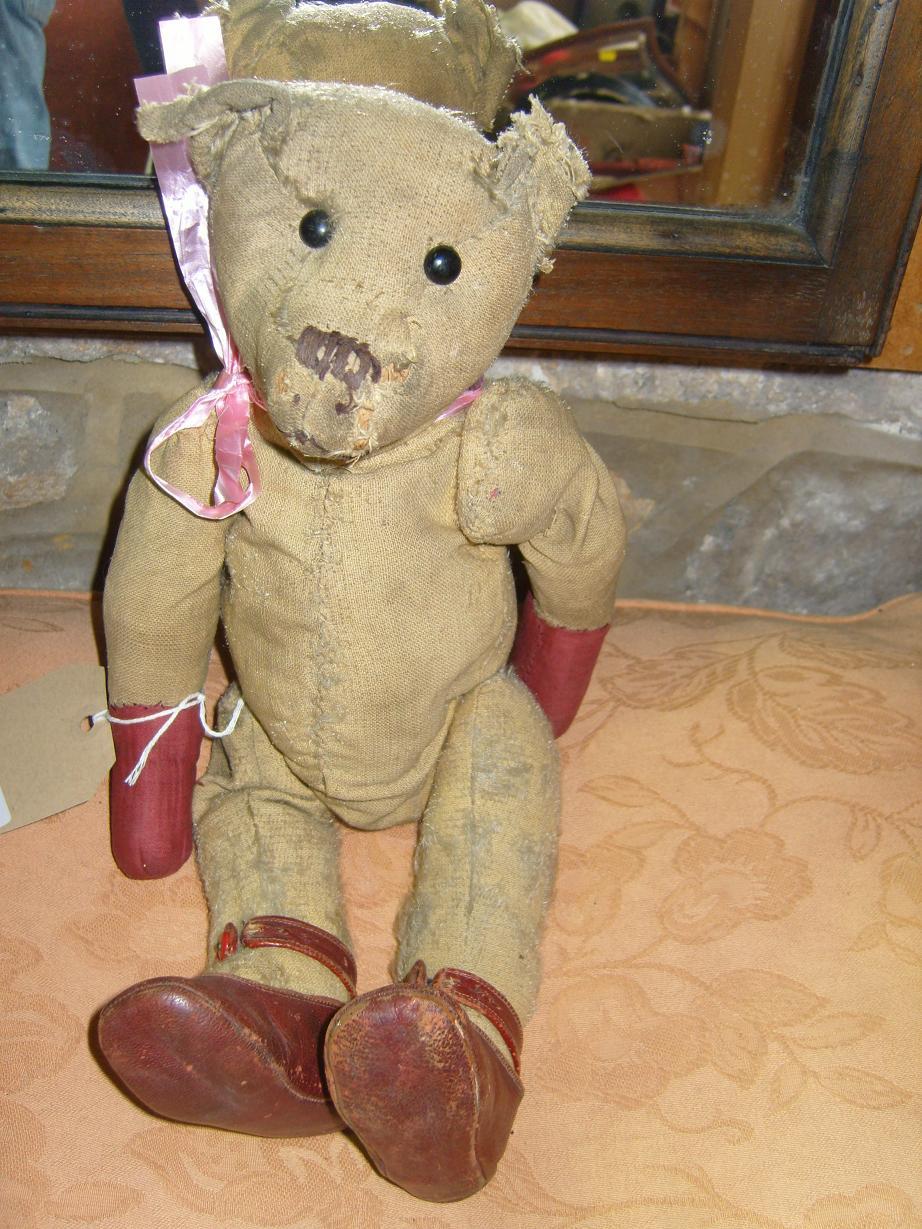 Appraisal: An early th century teddy bear with remains of golden