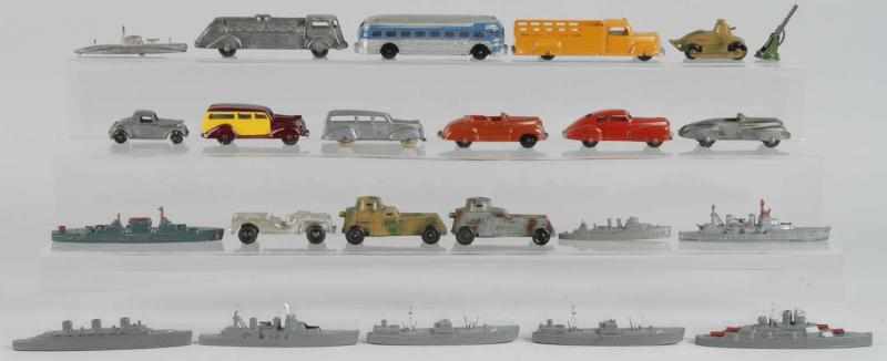 Appraisal: Lot of Assorted Tootsietoy Other Metal Vehicles Description Pre and