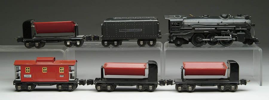 Appraisal: W LIONEL O GAUGE TRAIN SET Known as W outfit