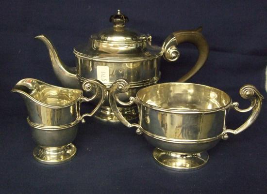 Appraisal: Edward VII silver near matching three piece tea service comprising