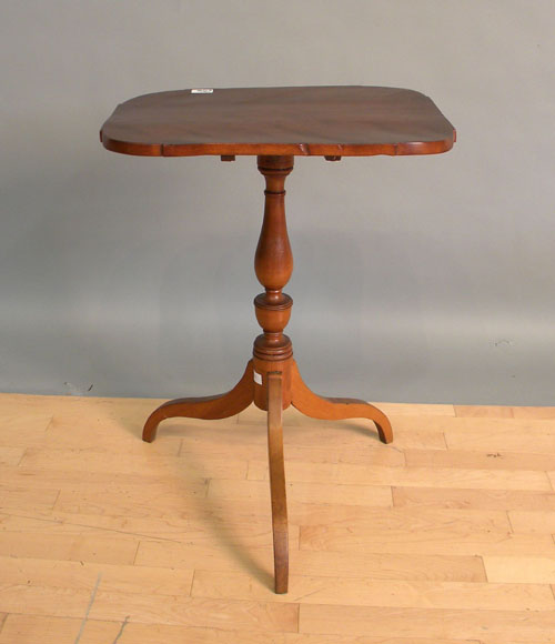 Appraisal: Federal mahogany candlestand early th c h l