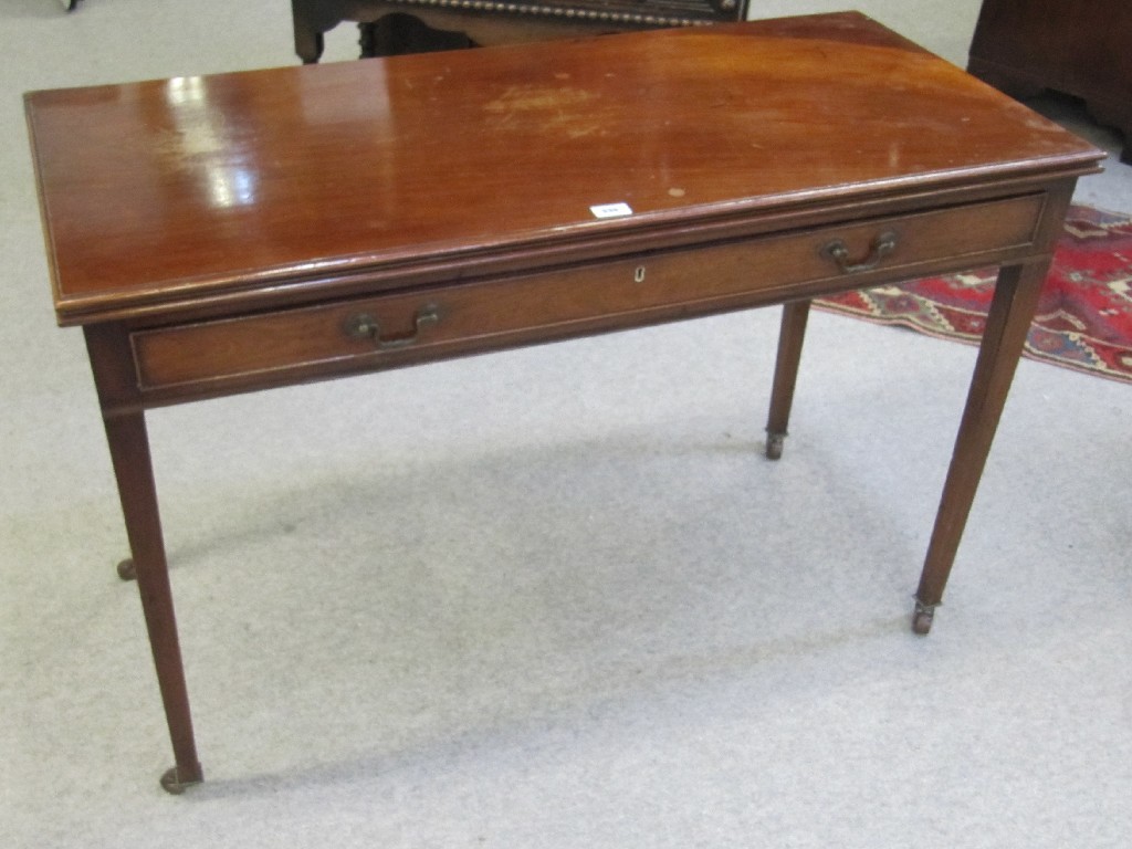 Appraisal: Edwardian mahogany turnover table