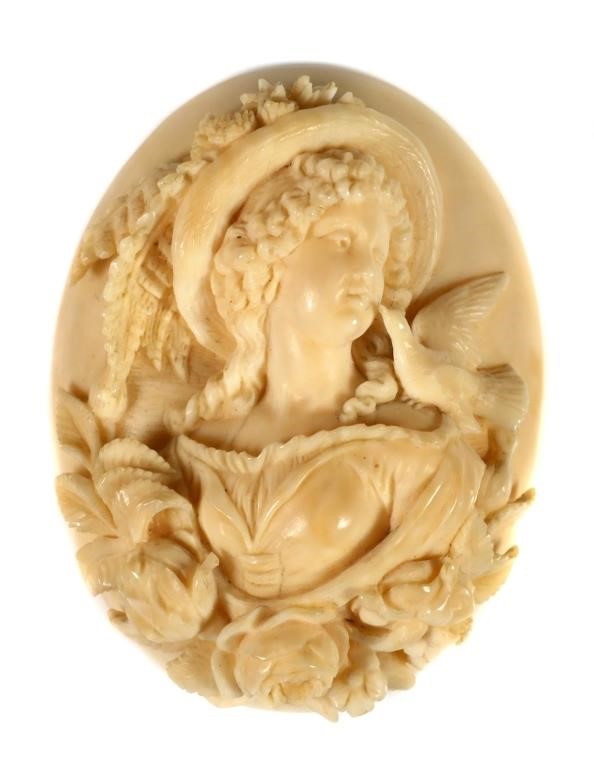 Appraisal: Exceptionally nice European carving of a woman framed by flowers