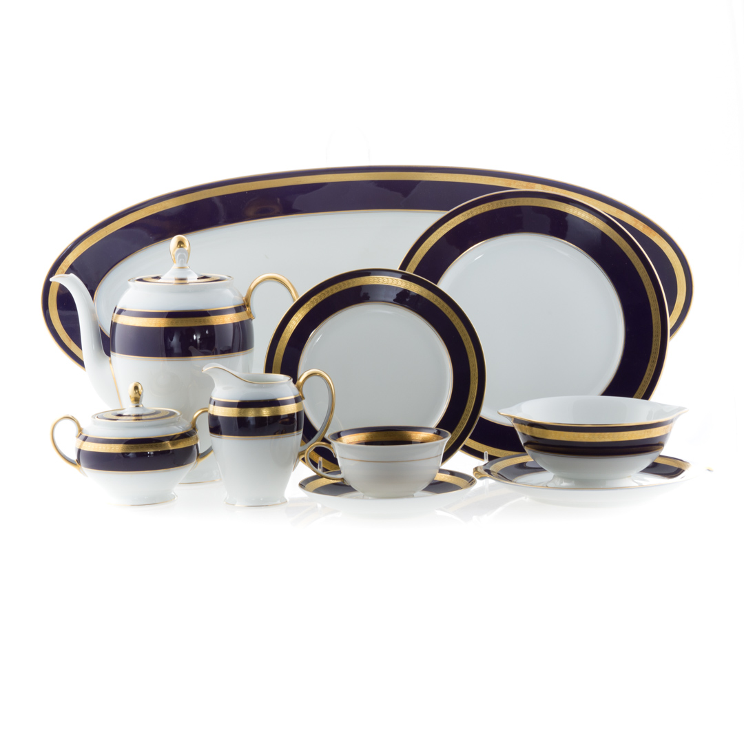 Appraisal: Rosenthal Eminence dinner service for pattern service for pieces including