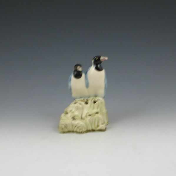 Appraisal: Penguin figurine similar in style to Weller Brighton Unmarked Mint