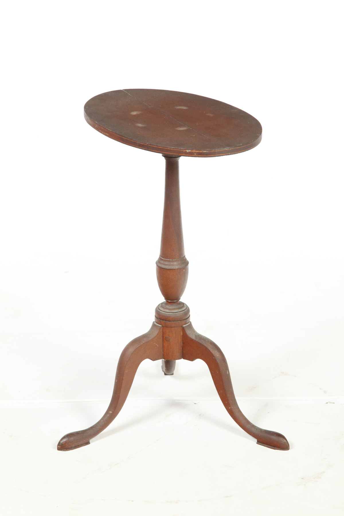 Appraisal: DUNLAP SCHOOL FEDERAL CANDLESTAND Attributed to New Hampshire ca cherry