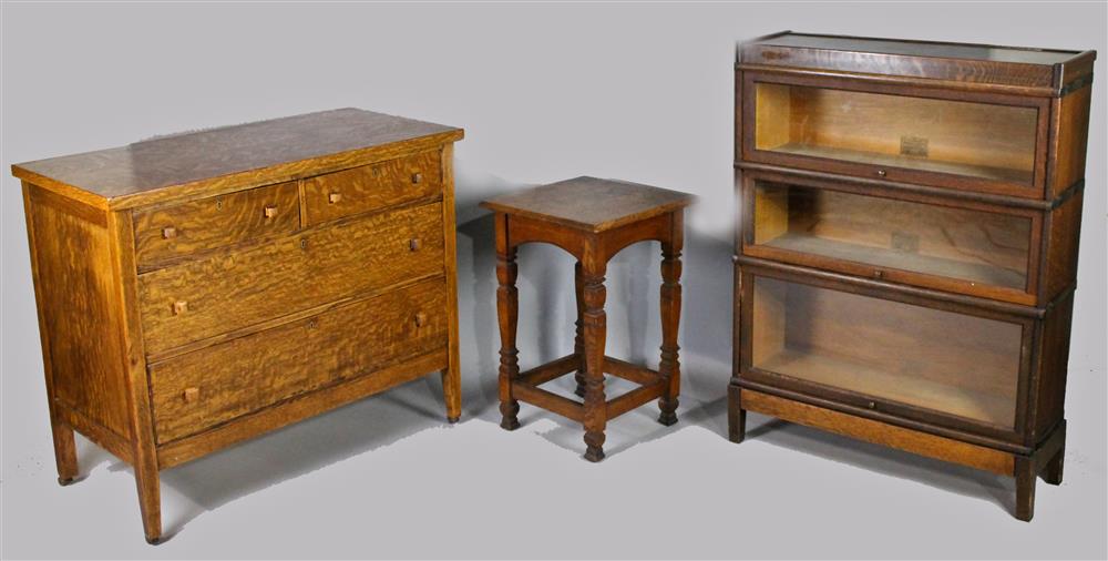 Appraisal: GROUPING OF OAK FURNITURE INCLUDING A CHEST OF DRAWERS BARRISTER