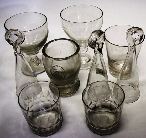 Appraisal: THREE TH CENTURY STIRRUP GLASSES each cm in height plus