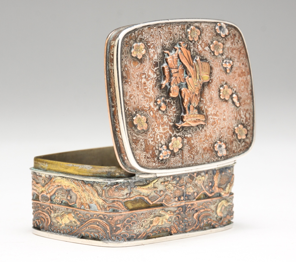 Appraisal: JAPANESE MIXED METAL BOX Early th century Mokume-gane snuff box