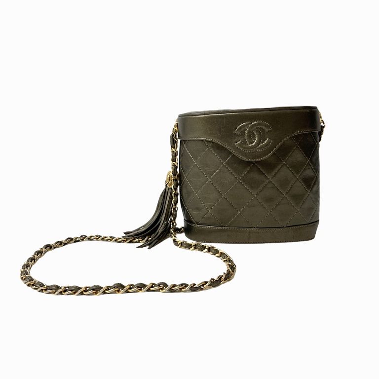 Appraisal: Classic Chanel Green Metallic Crossbody Bag Chanel Green Metallic Crossbody