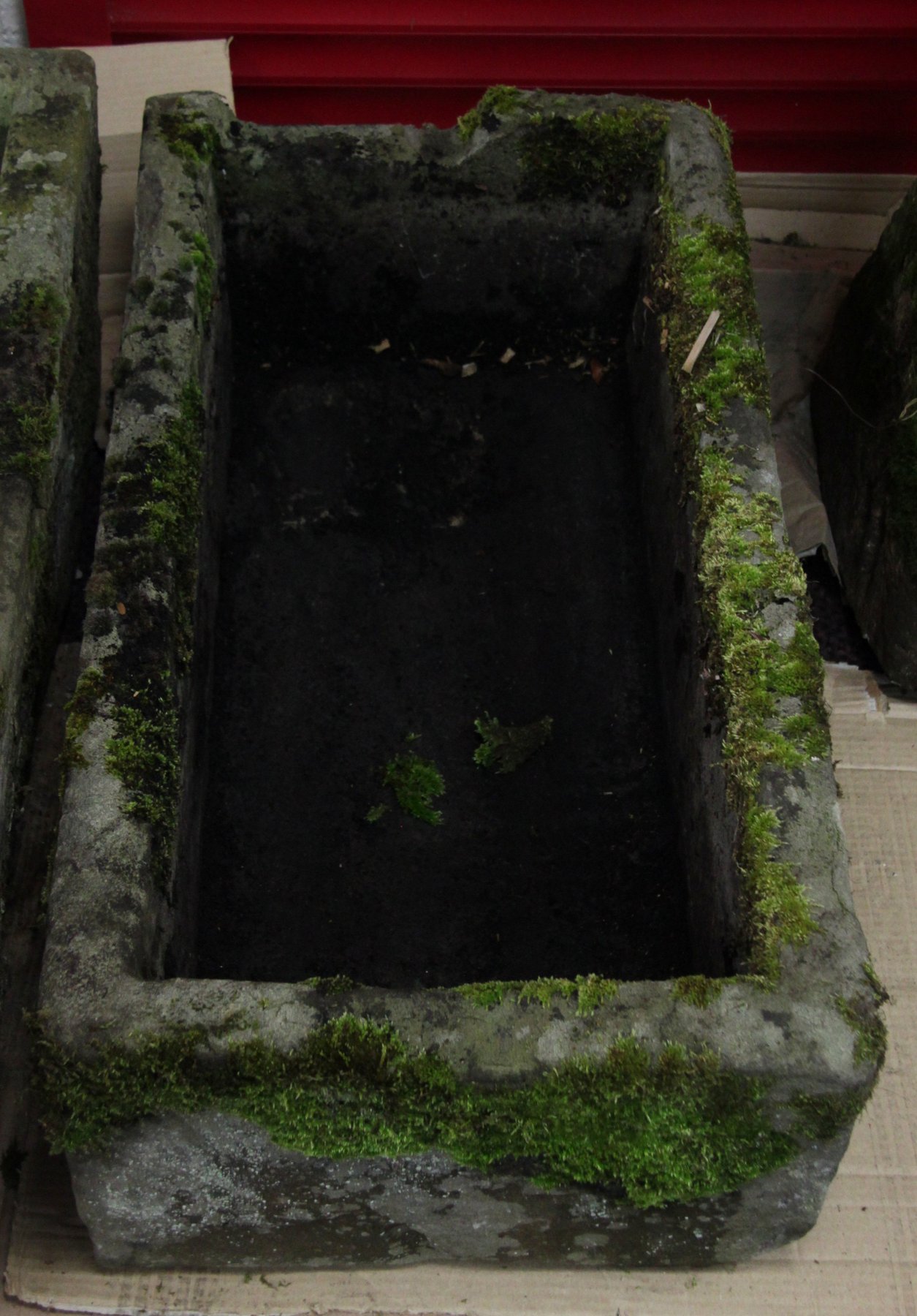 Appraisal: A rectangular stone trough cm wide