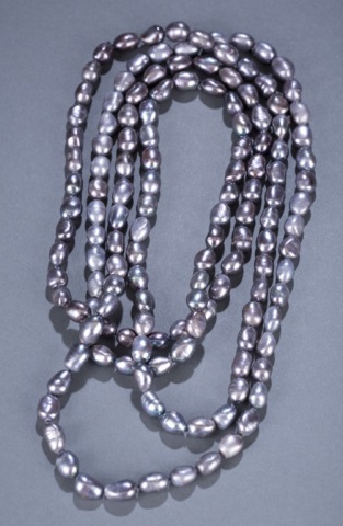 Appraisal: Single Strand Grey Freshwater Cultured Pearls L