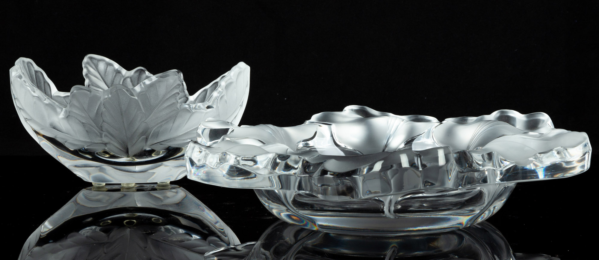 Appraisal: LALIQUE LEAF BOWLS Inscribed 'Lalique France'