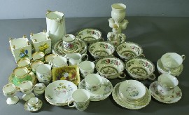 Appraisal: A quantity of English porcelain and china comprising a pair