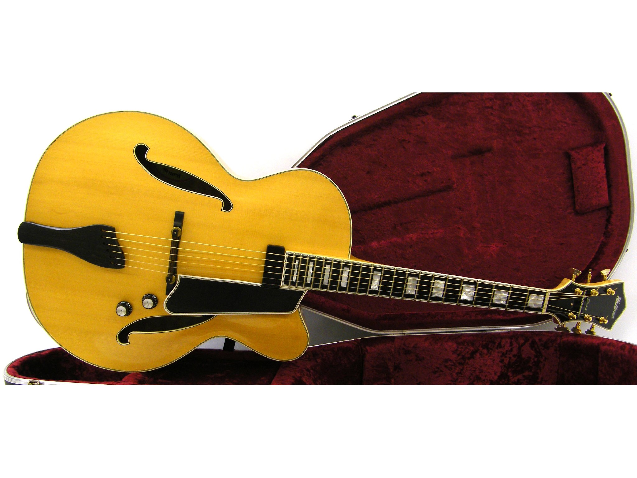 Appraisal: Waltone Jazz Supreme electric archtop guitar made by Ken Walton