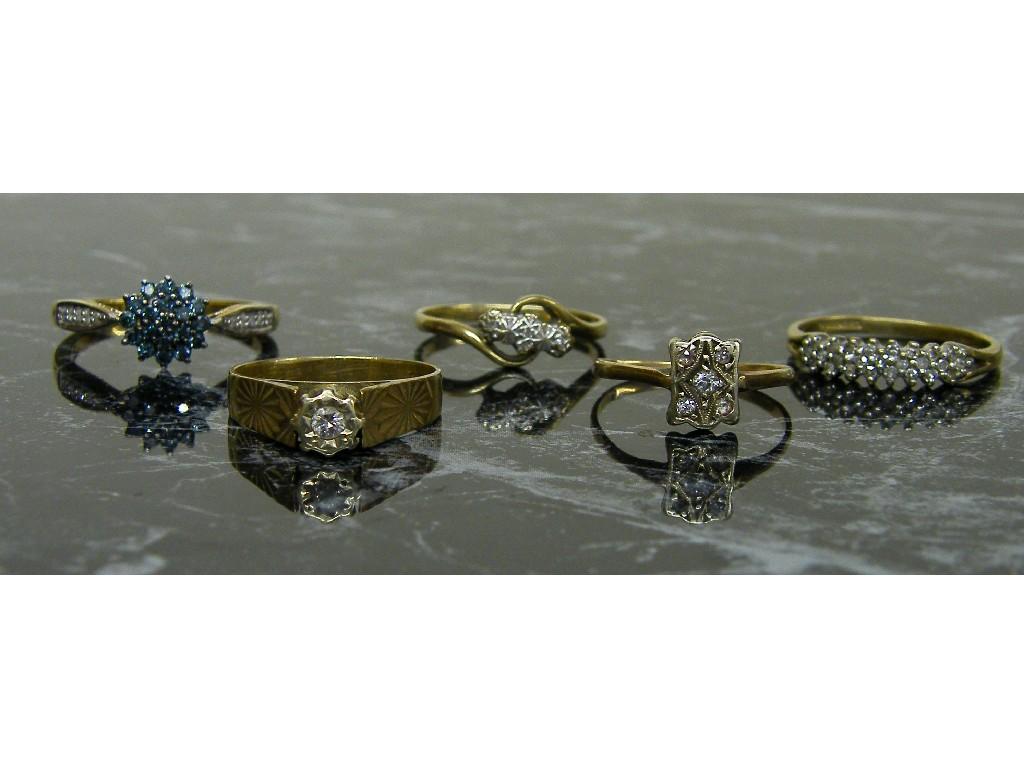 Appraisal: Five assorted ct diamond set rings gm