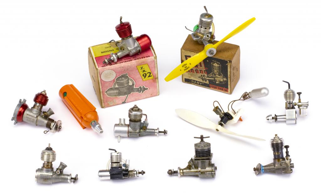 Appraisal: TEN ENGLISH MINIATURE AERO ENGINES a DC Wasp cc glow