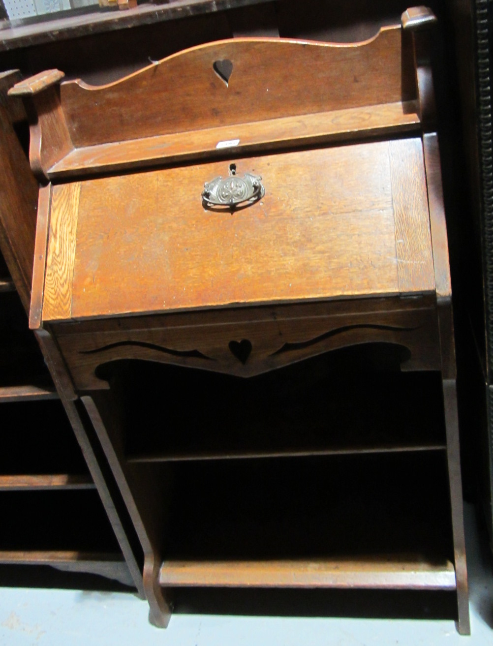 Appraisal: An early th century oak students bureau