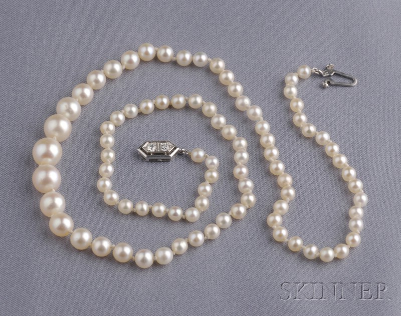 Appraisal: Art Deco Natural Pearl Necklace composed of eighty-seven pearls graduating