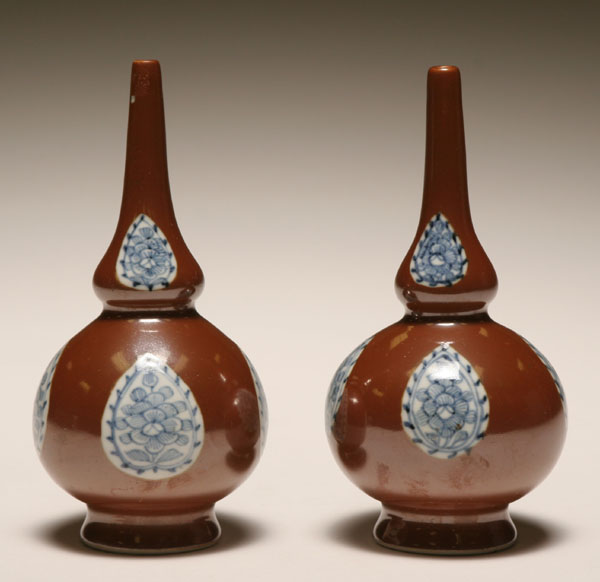 Appraisal: Pair of Chinese late th century porcelain vases underglaze blue