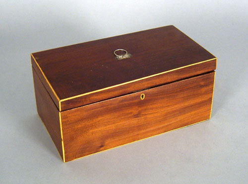 Appraisal: Hepplewhite mahogany tea caddy early th c h x w