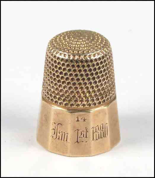 Appraisal: KARAT YELLOW GOLD THIMBLE Monogrammed and dated Jan st grams