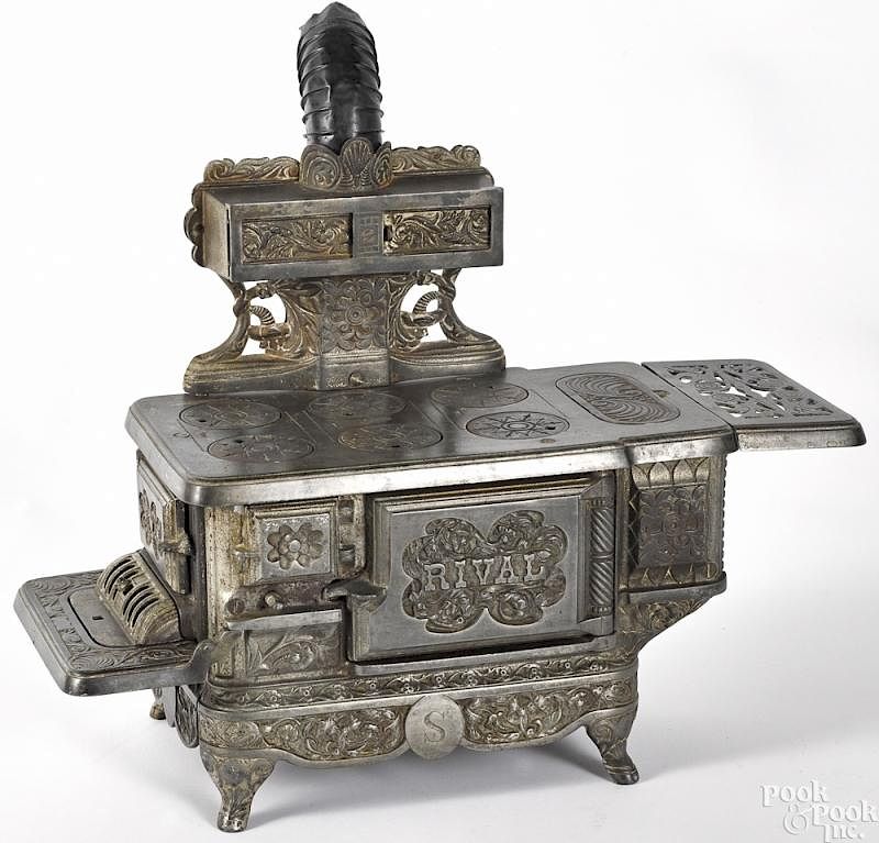 Appraisal: Kenton cast iron Rival toy cook stove Kenton cast iron