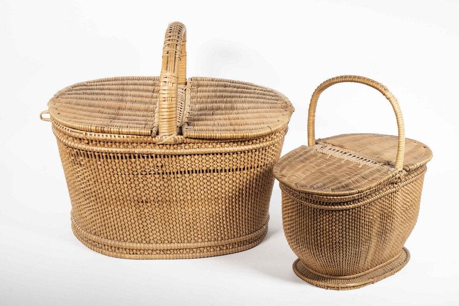 Appraisal: SHAKER WOVEN WILLOW LIDDED BASKETS Lot of Finely Woven Double