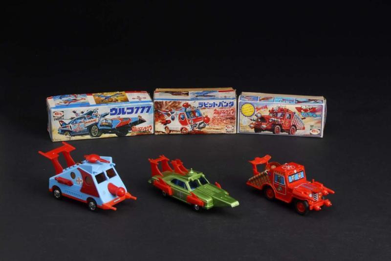 Appraisal: Lot of Metal Plastic Bullmark Vehicle Toys Description Japanese Includes