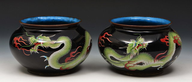 Appraisal: A pair of Japanese cloisonne enamel bowlsMeiji periodwith green coiled