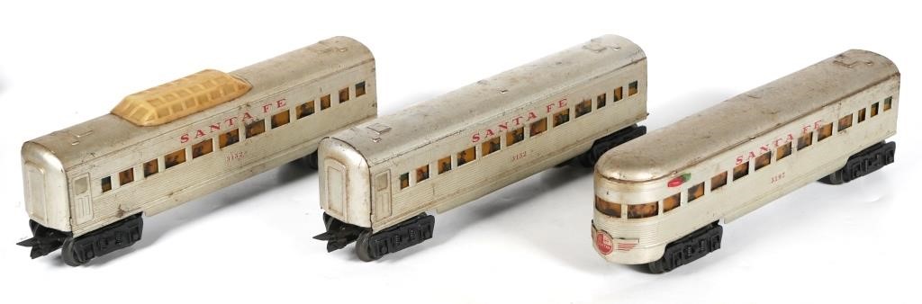 Appraisal: VINTAGE MARX TRAIN CARS Three Marx train cars O gauge