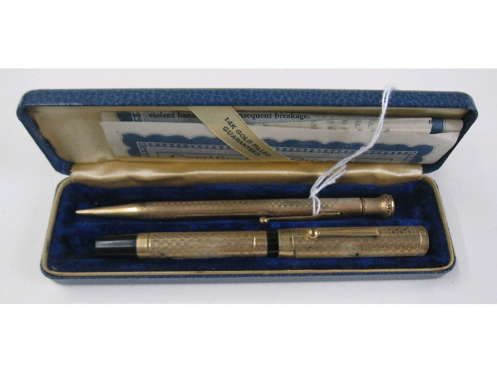 Appraisal: Cased ct gold plated E-Z Rite pen and pencil set