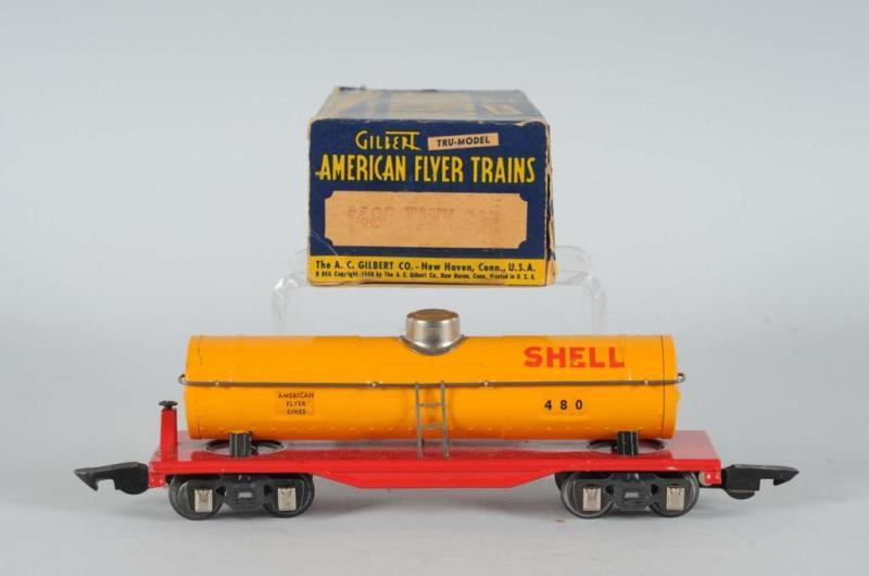 Appraisal: American Flyer Shell O-Gauge Tank Car Description Pre-war Orange tank