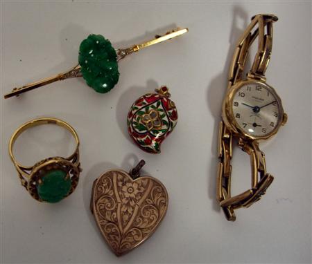 Appraisal: A quantity of gold and other jewellery to include an