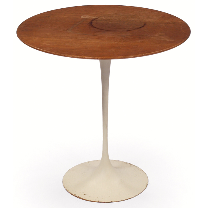 Appraisal: Eero Saarinen occasional table by Knoll round walnut top over