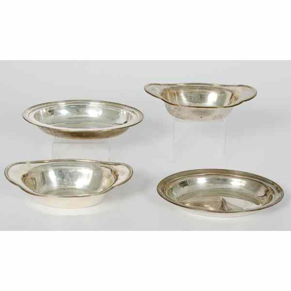 Appraisal: Sterling Serving Bowls th century an assembled group of four