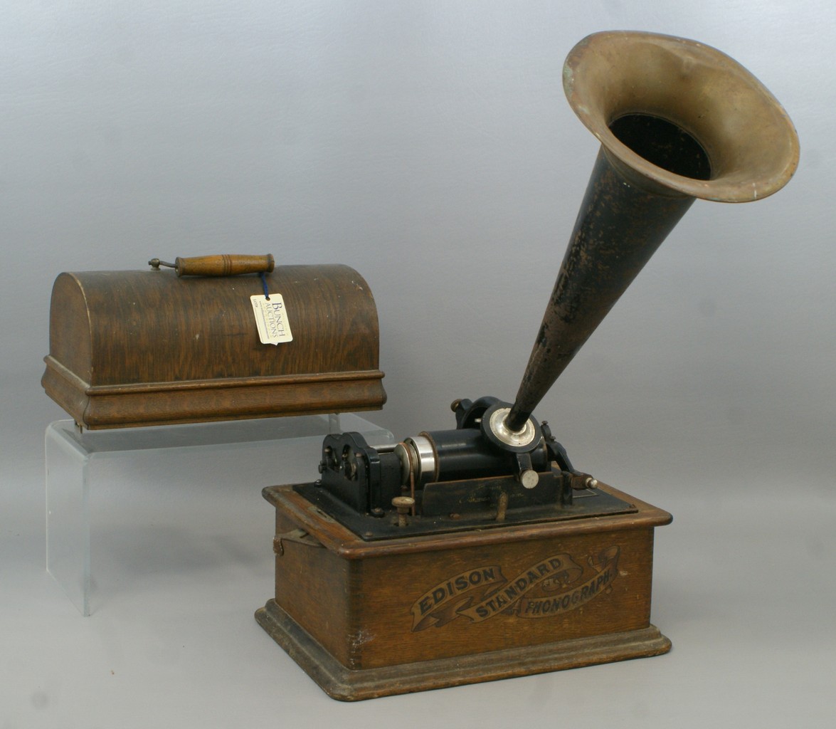 Appraisal: Edison Standard cylinder phonograph with witchs hat horn crank is