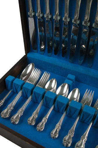 Appraisal: A SET OF TOWLE STERLING SILVER FLATWARE pieces in the