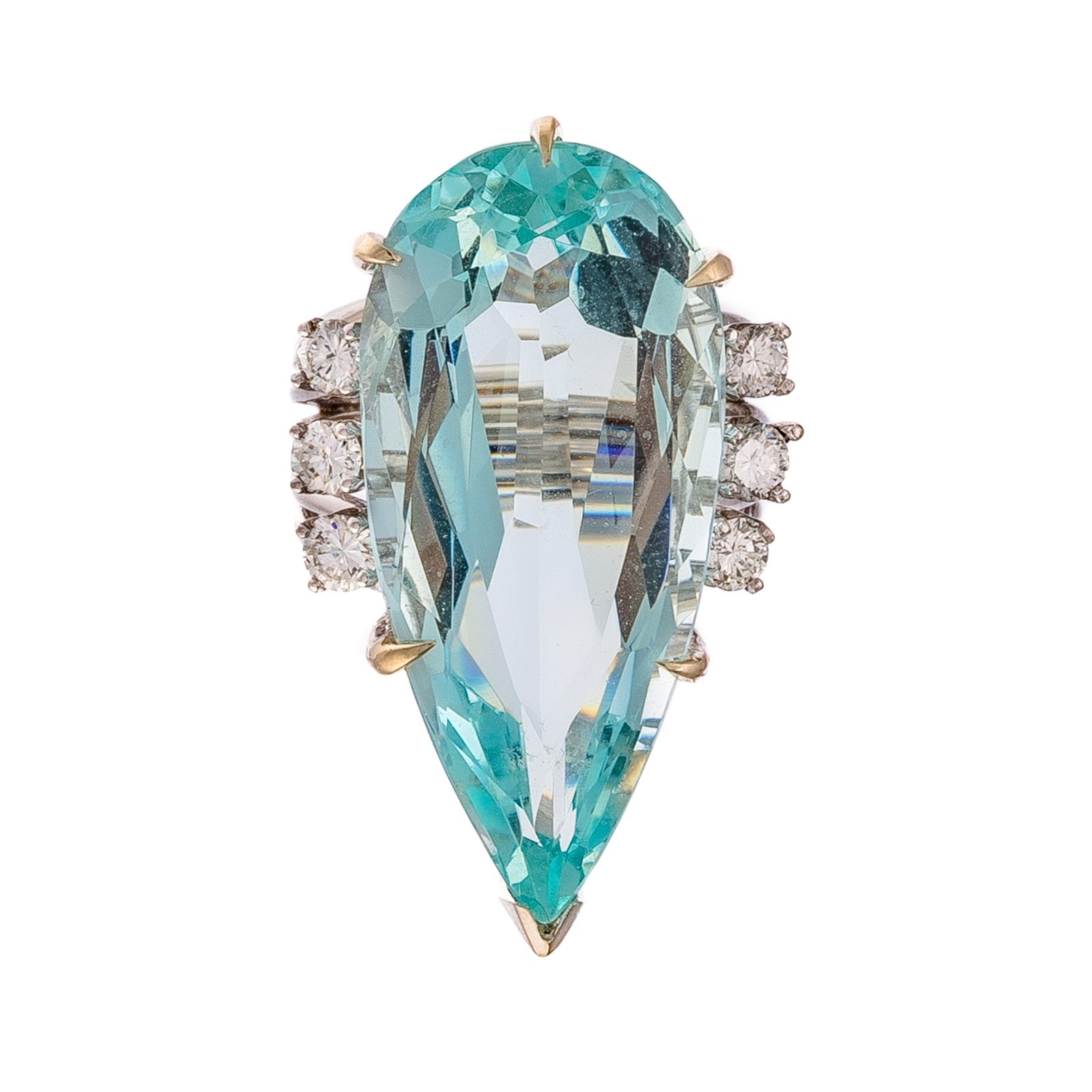 Appraisal: A FINE CT AQUAMARINE DIAMOND RING IN K K white