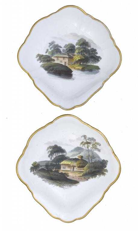 Appraisal: A PAIR OF WEDGWOOD BONE CHINA DESSERT DISHES of shell