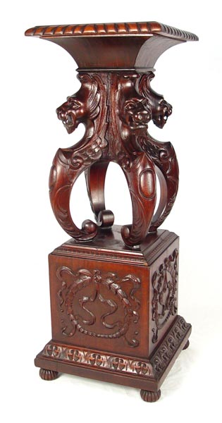 Appraisal: HORNER QUALITY CARVED PART FERN STAND The upper section has