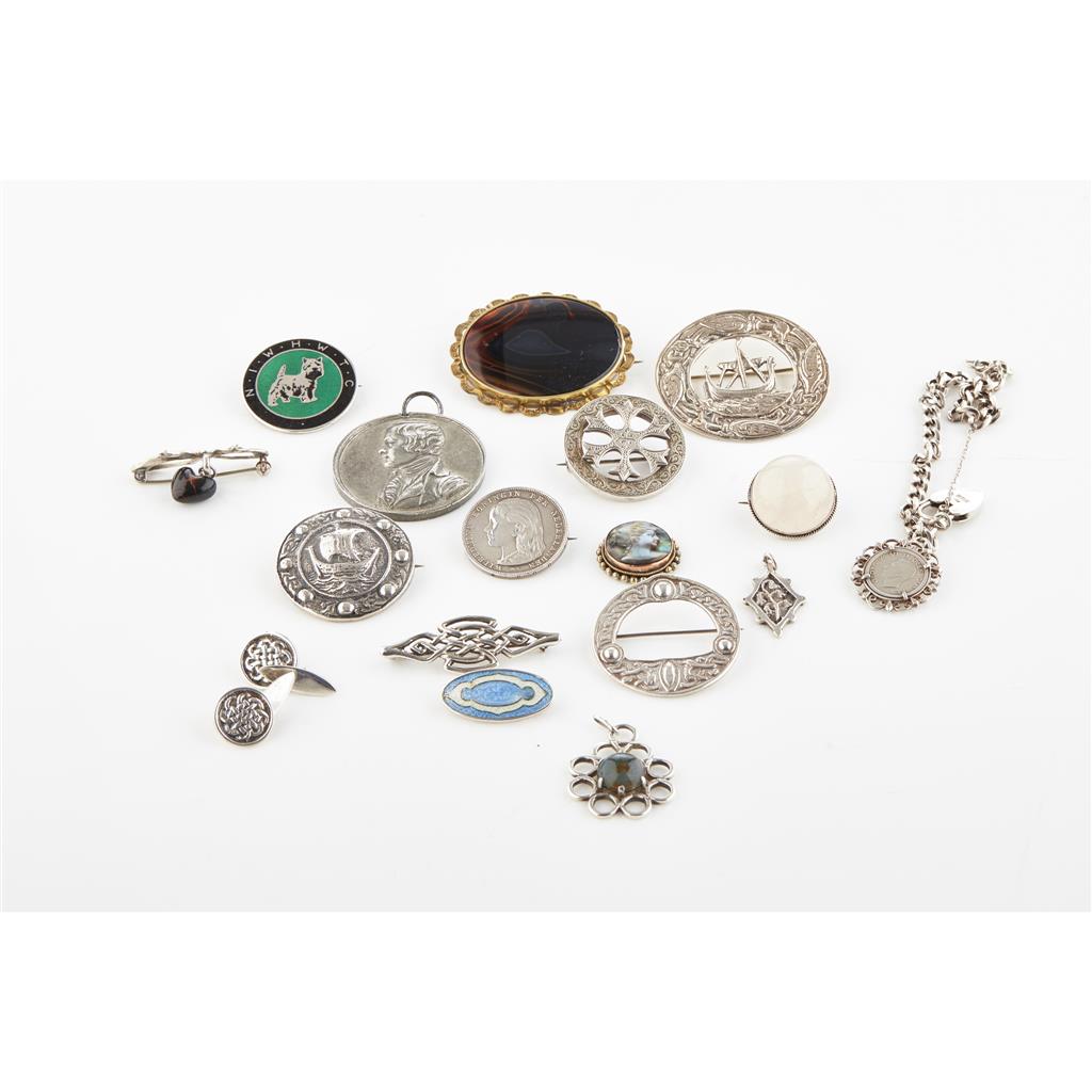 Appraisal: A collection of Scottish jewellery to include a pair of