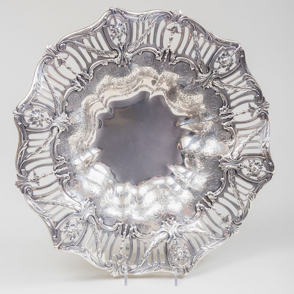 Appraisal: Tiffany Co Silver Bowl with Everted Rim Marked 'Sterling' in