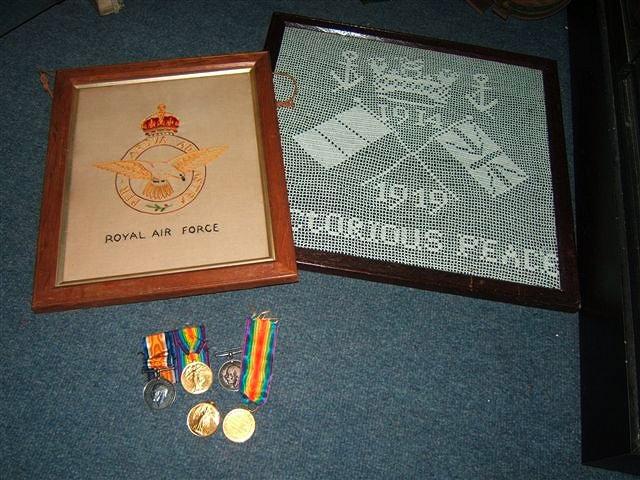 Appraisal: A GREAT WAR MEDAL FOR PTE HOUNSLOW OXF BUCKS L