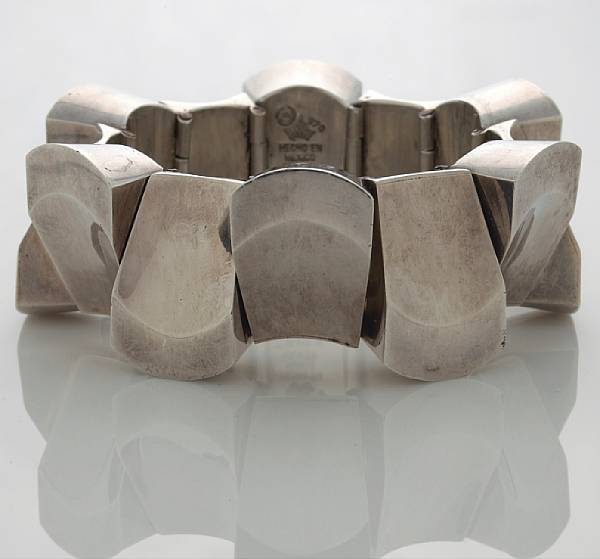 Appraisal: A silver bracelet Antonio Pineda Mexico with makers mark for