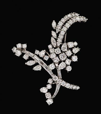 Appraisal: Platinum and diamond spray brooch In wheatsheaf form set with